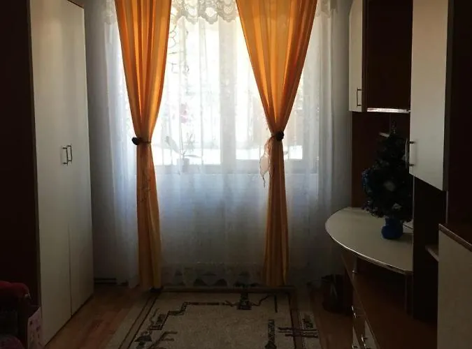 Simona